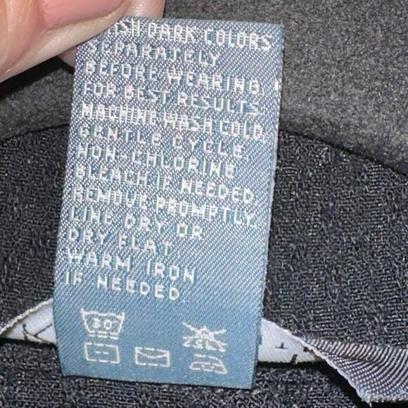 Koret Petite Button Front Lightweight Black Knit Jacket - Picture 6 of 6